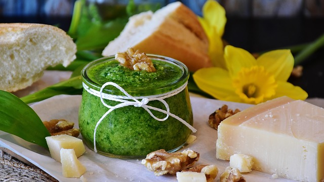 Chlorella pesto